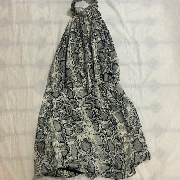 Boohoo snake skin romper US size 10 - Picture 4 of 5
